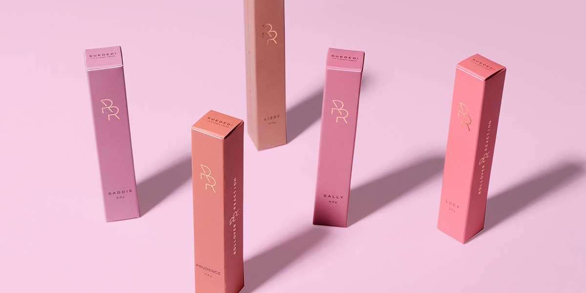 Lipstick Luxury: The Art of Custom Packaging